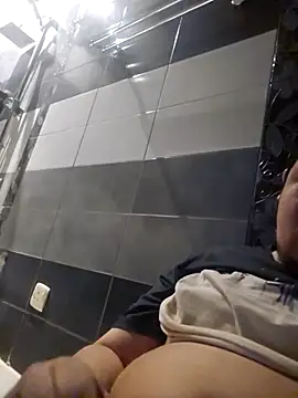 Snapshot of jedoo1213 chatting on September 30, 2025, 6:58 pm jedoo1213 online show from September 30, 2025, 6:58 pm