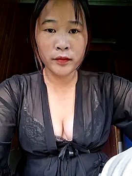 Snapshot of ALIENHR38 chatting on September 25, 2025, 1:22 am ALIENHR38 online show from September 25, 2025, 1:22 am