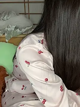 Snapshot of xx_Ojou_xx chatting on November 2, 2025, 4:34 pm xx Ojou xx online show from November 2, 2025, 4:34 pm