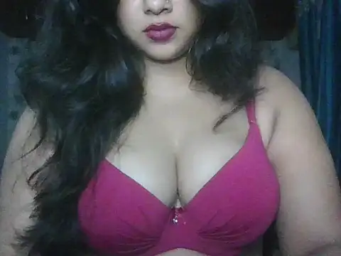 priyaverma00 online show from October 11, 2025, 11:06 pm