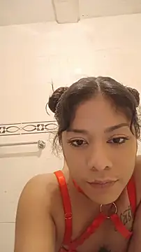 Snapshot of mamasitapetite chatting on May 6, 2026, 10:19 am mamasitapetite online show from May 6, 2026, 10:19 am