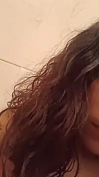 Snapshot of mamasitapetite chatting on May 13, 2026, 3:52 pm mamasitapetite online show from May 13, 2026, 3:52 pm
