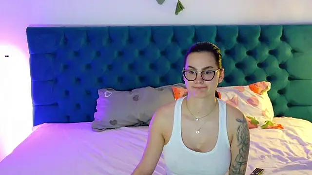 LexieRosse online show from October 18, 2025, 7:32 am