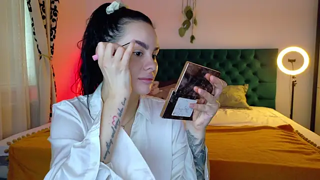 LexieRosse online show from October 4, 2025, 8:49 am