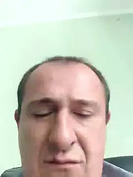 Snapshot of zurab39 chatting on September 22, 2025, 11:05 am zurab39 online show from September 22, 2025, 11:05 am