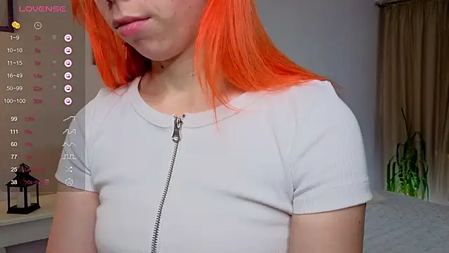 JuliannaWenger online show from September 13, 2025, 5:35 pm