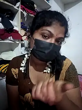 swetha01430 online show from October 19, 2025, 5:16 pm