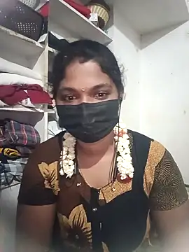 swetha01430 online show from October 14, 2025, 4:40 pm