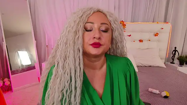 Lilit 1Love online show from October 25, 2025, 4:29 pm