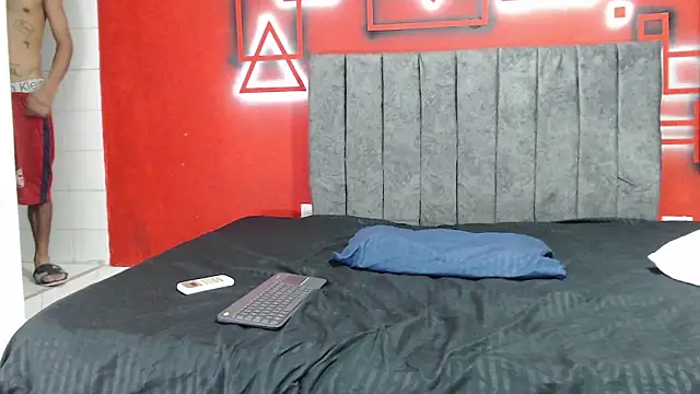 catalina hard love online show from October 2, 2025, 12:58 am