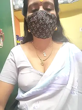 Snapshot of mallu-reshma chatting on January 10, 2026, 6:09 am mallu-reshma online show from January 10, 2026, 6:09 am