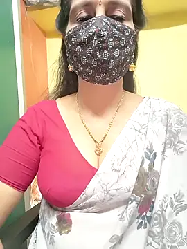 Snapshot of mallu-reshma chatting on December 22, 2025, 6:02 am mallu-reshma online show from December 22, 2025, 6:02 am