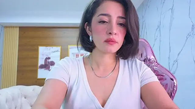 sara lopez s online show from June 20, 2026, 1:49 pm
