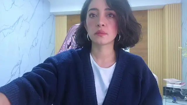 sara lopez s online show from May 10, 2026, 1:14 pm