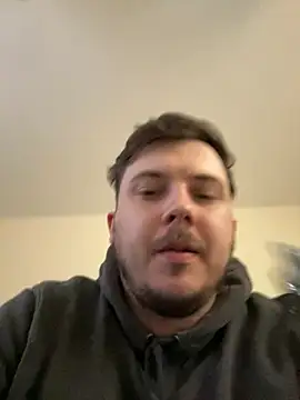 Snapshot of XXKieran chatting on April 4, 2026, 9:49 am XXKieran online show from April 4, 2026, 9:49 am
