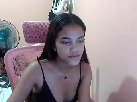 kimmy kate online show from November 5, 2025, 2:42 pm