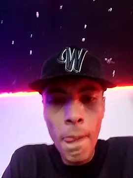 Snapshot of Master_liam00 chatting on October 30, 2025, 9:22 pm Master liam00 online show from October 30, 2025, 9:22 pm