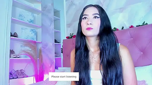 Nicolqueen  online show from November 19, 2025, 10:59 am