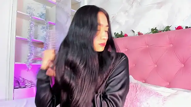 Nicolqueen  online show from February 19, 2026, 11:07 am