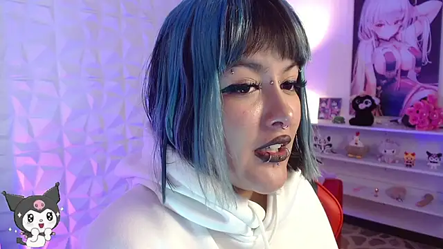 Snapshot of lil_candy77 chatting on May 4, 2026, 11:35 am lil candy77 online show from May 4, 2026, 11:35 am
