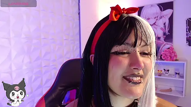 Snapshot of lil_candy77 chatting on April 20, 2026, 11:35 am lil candy77 online show from April 20, 2026, 11:35 am