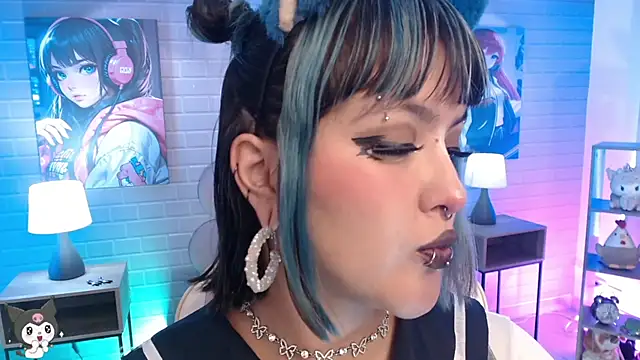 Snapshot of lil_candy77 chatting on May 27, 2026, 12:01 pm lil candy77 online show from May 27, 2026, 12:01 pm