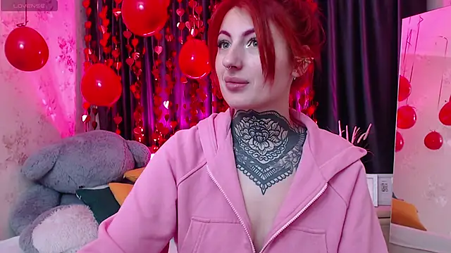 Snapshot of Nina_Blum_ chatting on February 13, 2026, 6:46 am Nina Blum online show from February 13, 2026, 6:46 am