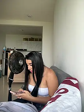 Sophie Dreamss online show from April 24, 2026, 9:28 pm