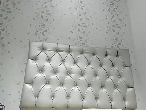 michelle perla online show from October 18, 2025, 6:32 pm