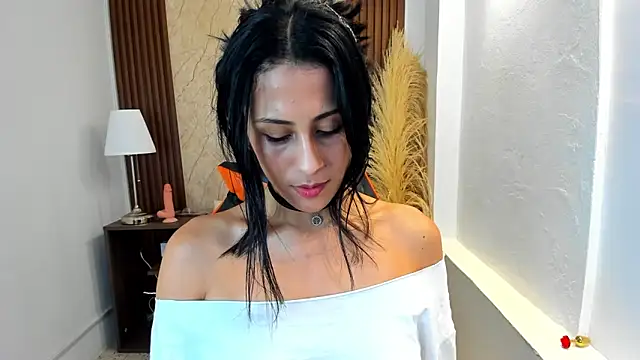 Thais kim online show from October 1, 2025, 9:40 pm