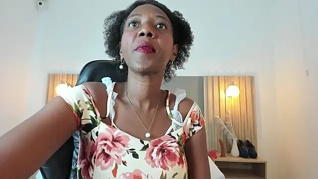 coral15  online show from November 8, 2025, 2:04 am