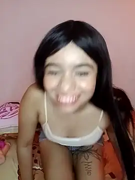 Sofia18hotdding online show from November 2, 2025, 7:24 am