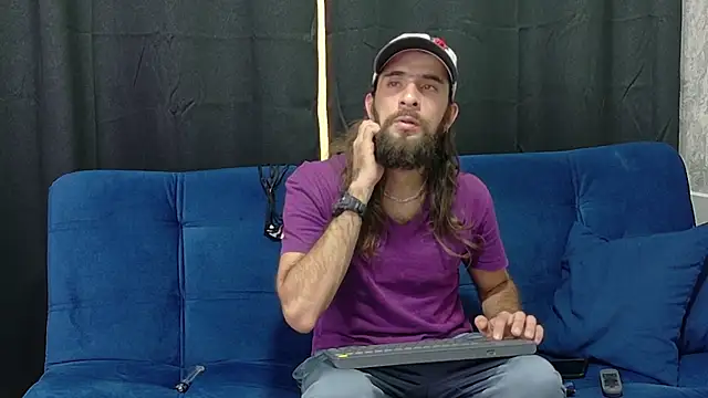 Snapshot of hairy_mannn chatting on September 11, 2025, 7:36 pm hairy mannn online show from September 11, 2025, 7:36 pm