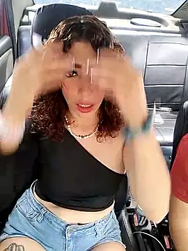 Snapshot of roxyrougee chatting on September 15, 2025, 6:41 pm roxyrougee online show from September 15, 2025, 6:41 pm