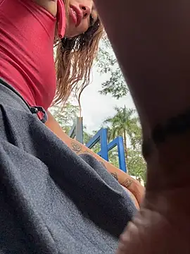 roxyrougee online show from February 14, 2026, 1:11 pm