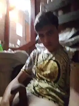 Snapshot of aispuro8505 chatting on February 14, 2026, 8:14 am aispuro8505 online show from February 14, 2026, 8:14 am