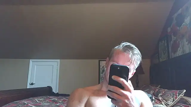Snapshot of DILFiGuess11 chatting on May 24, 2026, 7:47 pm DILFiGuess11 online show from May 24, 2026, 7:47 pm