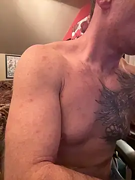 Snapshot of DILFiGuess11 chatting on March 4, 2026, 7:38 am DILFiGuess11 online show from March 4, 2026, 7:38 am