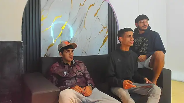 Golldens Dreamss online show from November 20, 2025, 11:44 am