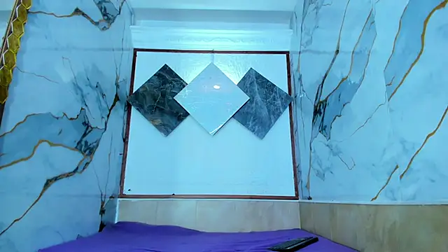 Golldens Dreamss online show from September 25, 2025, 8:26 pm