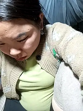 Snapshot of may-squirl chatting on November 23, 2025, 10:42 pm may-squirl online show from November 23, 2025, 10:42 pm