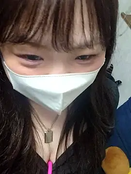 Snapshot of AYA_dayo chatting on December 17, 2025, 2:11 pm AYA dayo online show from December 17, 2025, 2:11 pm