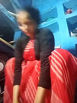 Jooli xx online show from November 26, 2025, 11:38 pm