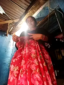 Snapshot of Jooli_xx chatting on April 9, 2026, 4:25 am Jooli xx online show from April 9, 2026, 4:25 am