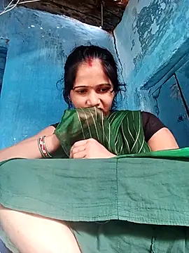 Snapshot of Jooli_xx chatting on April 5, 2026, 2:18 am Jooli xx online show from April 5, 2026, 2:18 am