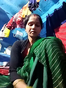 Snapshot of Jooli_xx chatting on March 24, 2026, 2:50 pm Jooli xx online show from March 24, 2026, 2:50 pm