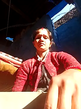 Jooli xx online show from February 8, 2026, 3:37 am