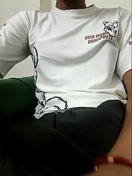 Snapshot of dollyjaan11 chatting on October 6, 2025, 5:24 pm dollyjaan11 online show from October 6, 2025, 5:24 pm