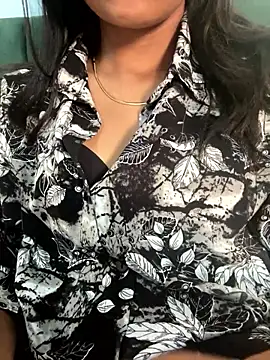 Snapshot of dollyjaan11 chatting on October 18, 2025, 11:56 am dollyjaan11 online show from October 18, 2025, 11:56 am
