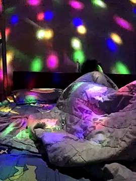 leehank01 online show from November 13, 2025, 4:22 pm